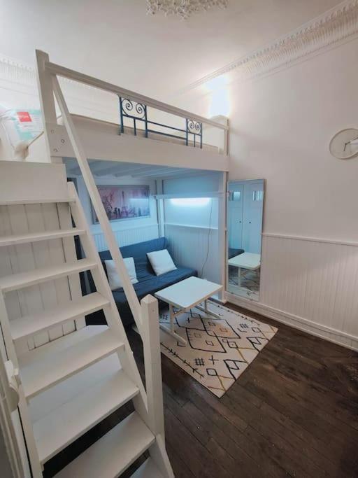 Studio Proche De La Tour Eiffel Apartment ปารีส ภายนอก รูปภาพ